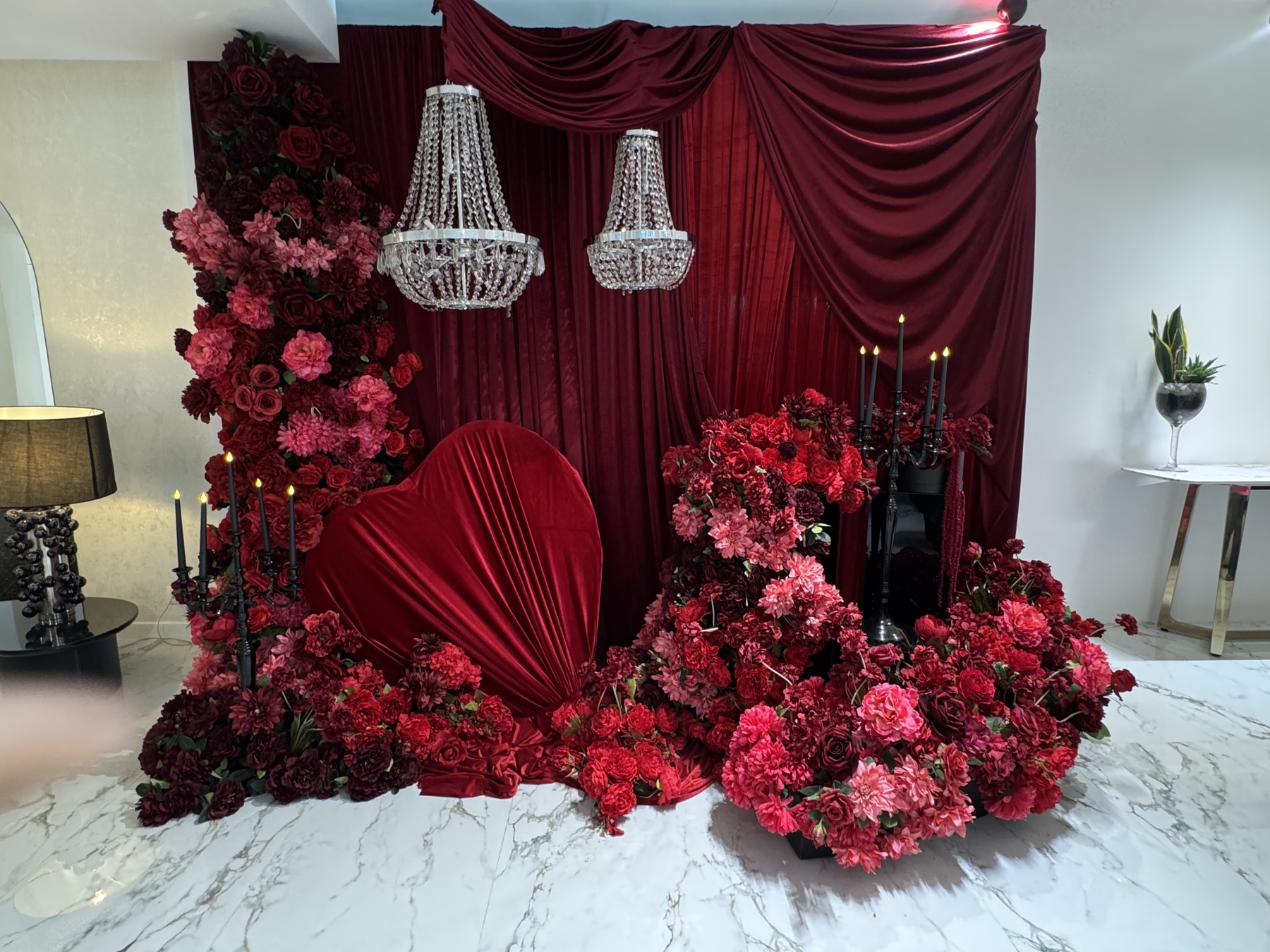 Незабравим уикенд за Св. Валентин в СПА Хотел Езерец